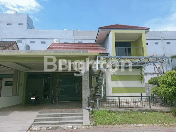 image RUMAH HOOK 2 LANTAI SIAP HUNI TAMAN TIARA (1)