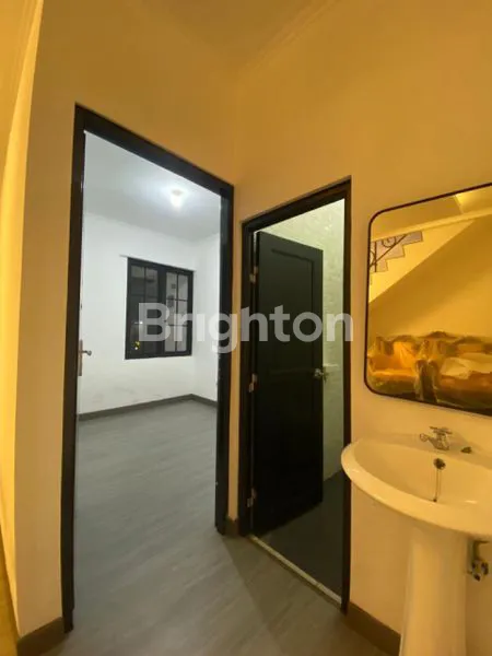 image DI JUAL RUMAH 2 LT CANTIK DAN TERAWAT DI CLUSTER MICHELIA GADING SERPONG (5)