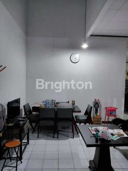 image RUMAH SIAP HUNI 2 LANTAI SOLO BARU (5)