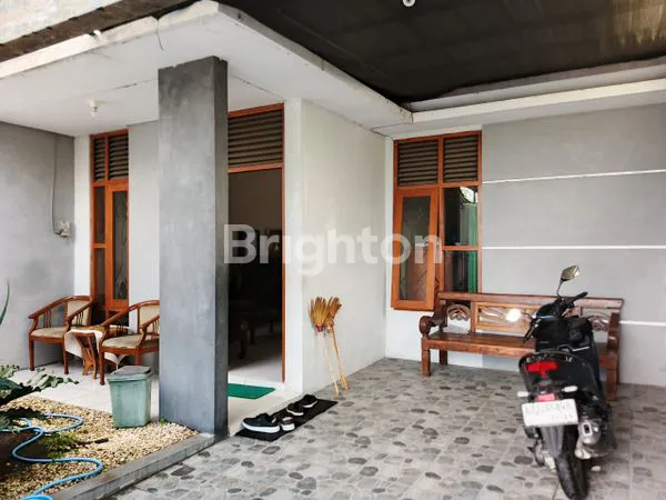 image RUMAH 1 LANTAI DEKAT RS DR OEN SOLO BARU - SIAP HUNI (3)