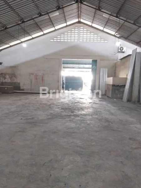 image GUDANG PREMIUM 500M² DUKUH KUPANG - SIAP OPERASIONAL, IZIN LENGKAP (7)
