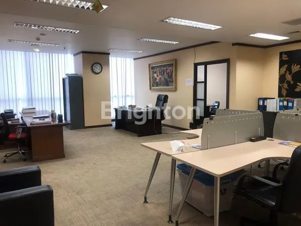 image RUANG KANTOR PREMIUM 176M² DI GANDARIA 8 OFFICE TOWER, JAKARTA SELATAN (5)