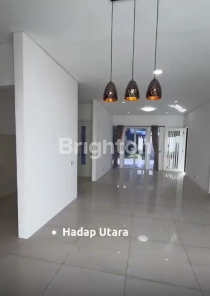 image RUMAH 2 LANTAI  SIAP HUNI LOKASI STRATEGIS ONE GATE SISTEM WISATA BUKIT MAS  (3)