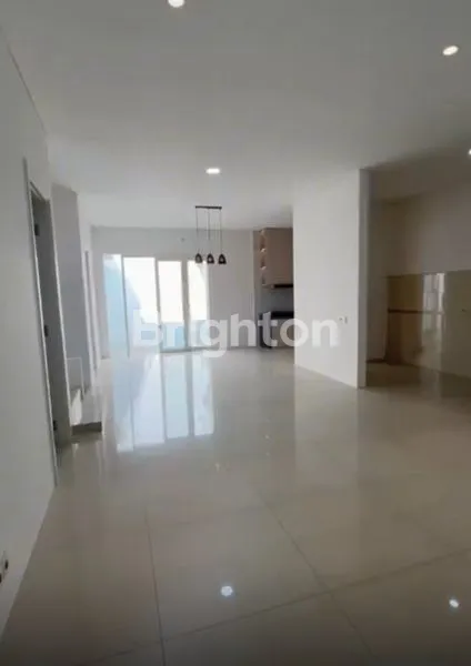 image RUMAH 2 LANTAI  SIAP HUNI LOKASI STRATEGIS ONE GATE SISTEM WISATA BUKIT MAS  (5)