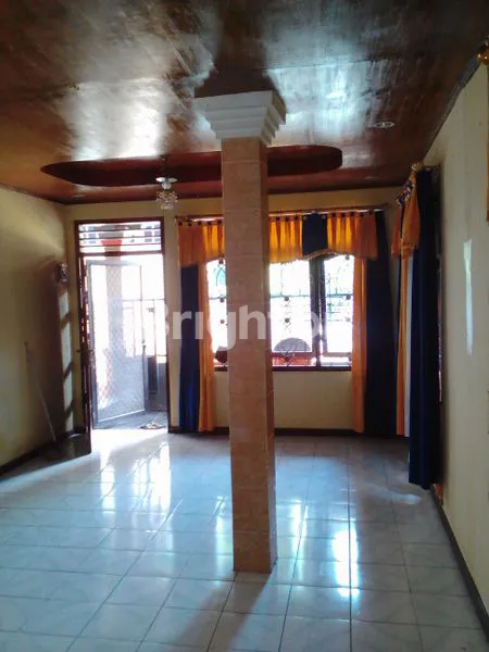 image RUMAH PERMANEN DUA LANTAI (5)
