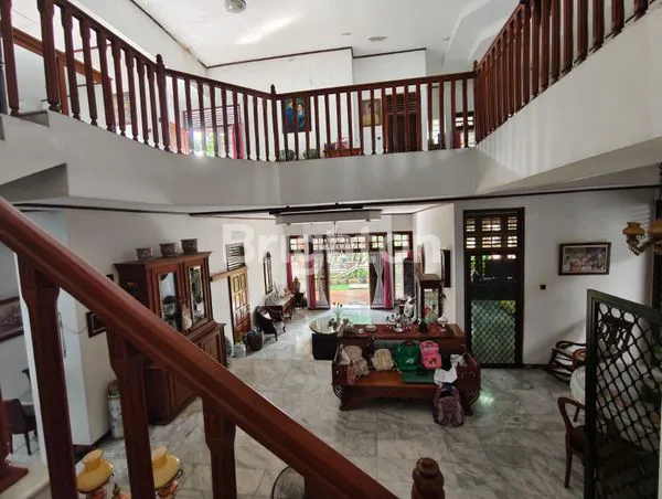 image DIJUAL RUMAH CANTIK DAN ASRI DI BANYUMANIK SEMARANG (8)
