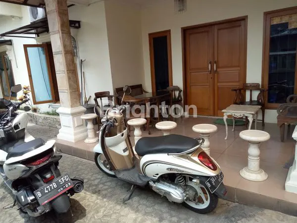 image RUMAH SIAP HUNI DI PETUKANGAN UTARA (3)