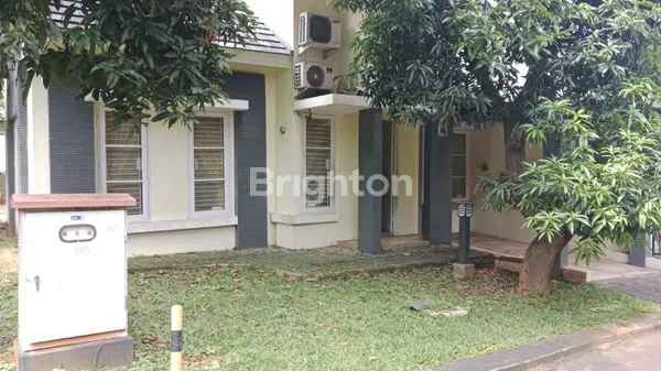 image RUMAH HOOK MEWAH 300M2 4KT DI LEGENDA WISATA CIBUBUR (2)