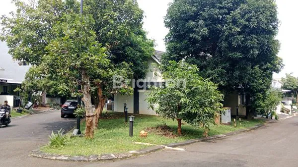 image RUMAH HOOK MEWAH 300M2 4KT DI LEGENDA WISATA CIBUBUR (4)