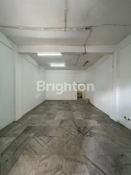 image RUKO 4 1/2 LT KOMPLEK MITRA BAHARI JAKARTA UTARA (2)