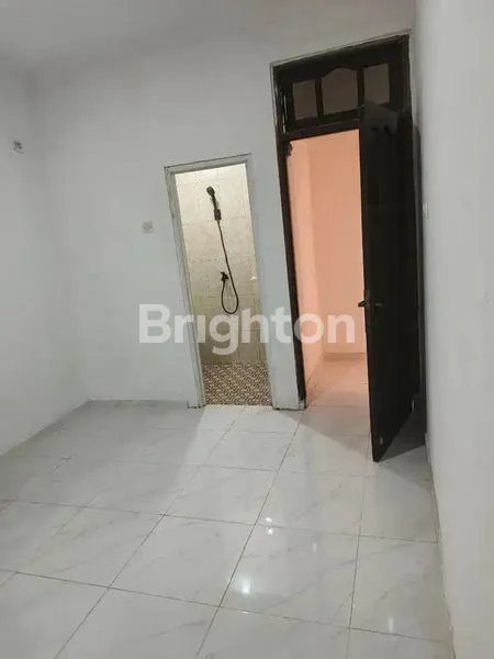 image RUMAH DI DARMO INDAH SELATAN  (4)