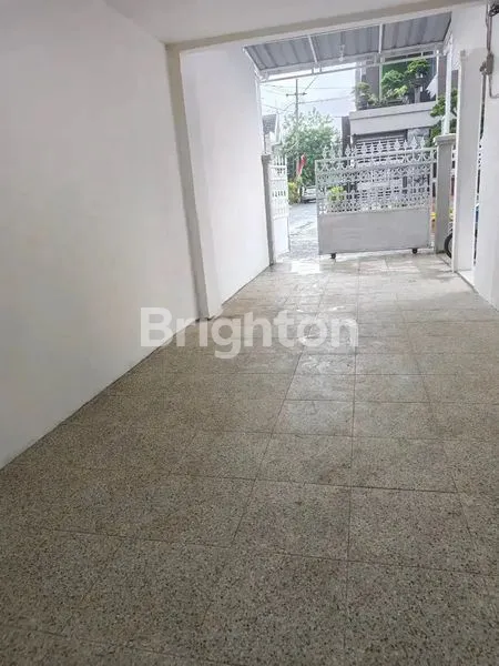 image RUMAH DI DARMO INDAH SELATAN  (2)