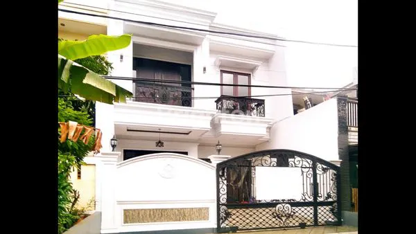 image LUXURIOUS HOUSE @ PONDOK BAMBU - EAST JAKARTA (7)