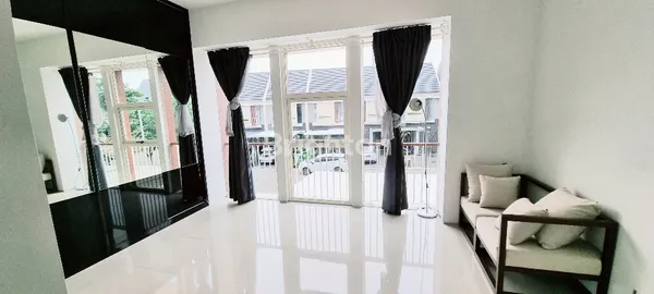 image RUMAH 2 LANTAI CLOVERHILL RESIDENCE HUNIAN SIAP HUNI, LOKASI STRATEGIS AKSES JAKARTA SELATAN (3)