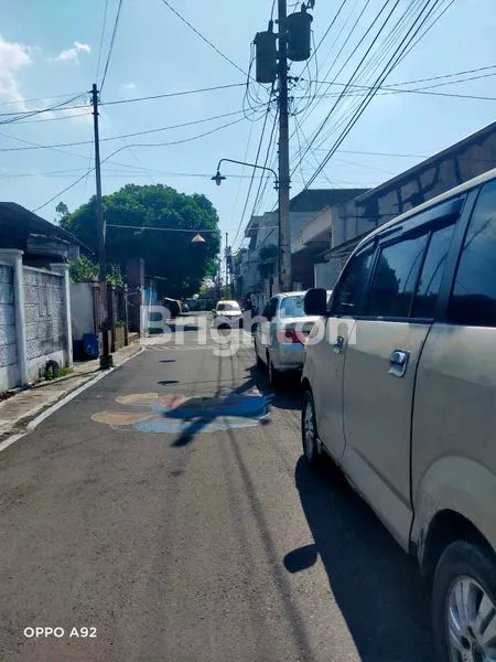 image RUMAH STRATEGIS DEKAT DR CIPTO - COCOK UNTUK KOS & USAHA DI SEMARANG TIMUR (7)