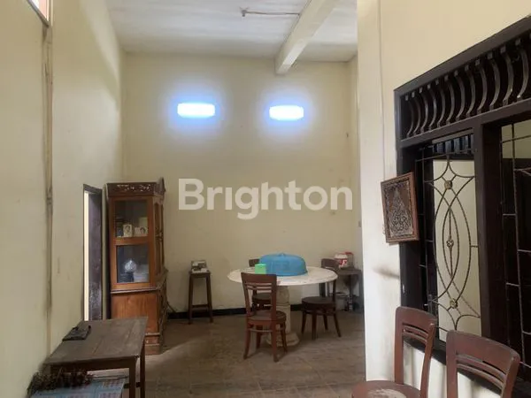 image TOKO STRATEGIS DI TENGAH KOTA SRENGAT SIAP DULANG RUPIAH – HANYA RP1,8 M!  (4)