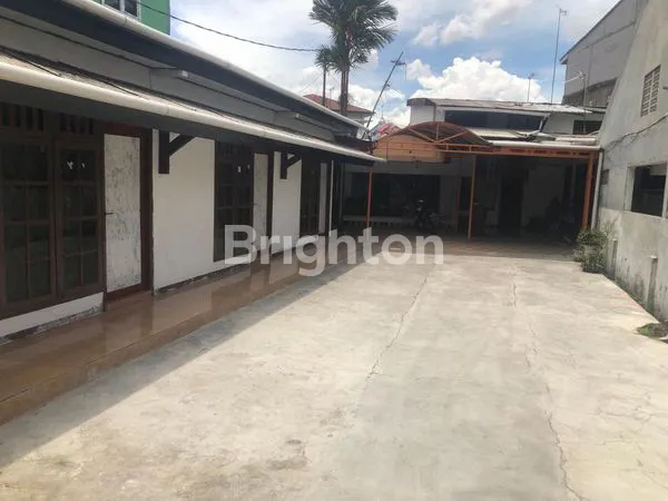 image ANDA PASTI TIDAK MENYANGKA BAHWA ADA TANAH PLUS RUMAH MURAH DI AREA KELAPA GADING (2)