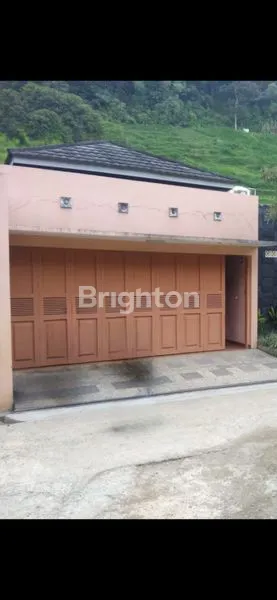 image RUMAH MEWAH 2KT DI LEMBANG VIEW SEJUK DEKAT FLOATING MARKET (7)