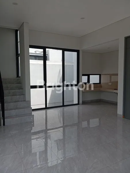 image RUMAH HOOK MEWAH 3 LANTAI DI AETHER GREENWICH PARK BSD (8)