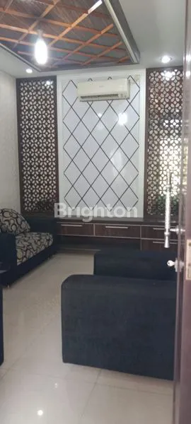 image RUMAH MEWAH 2.5 LANTAI DI CHIKU GARDEN BINTARO (3)