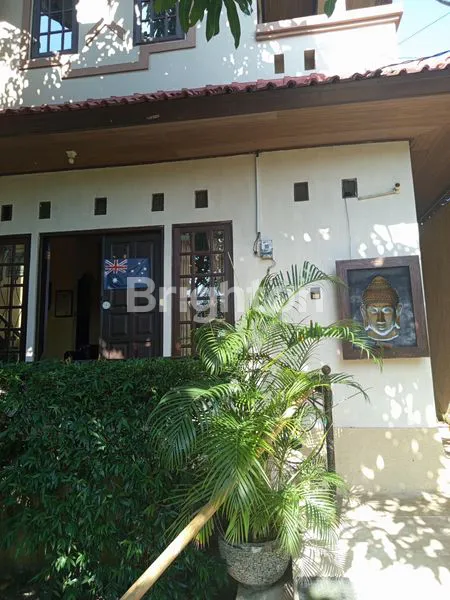 image VILLA UNGASAN 2BR, TANAH LUAS 238M² DEKAT GWK (8)