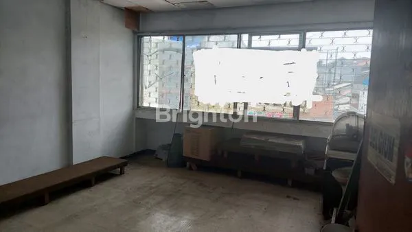 image RUKO SIAP PAKAI DI JALAN HASYIM ASHARI ROXY JAKARTA PUSAT (6)