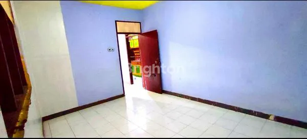 image RUKO 2 LANTAI STRATEGIS DI JALAN RAYA WARUJAYENG, DEKAT 2 PASAR (3)