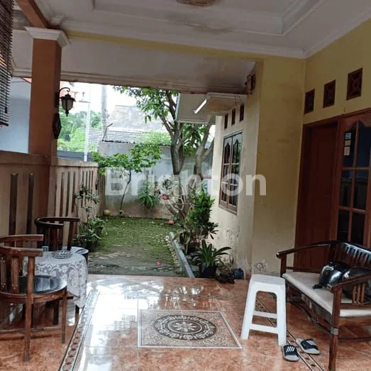 image RUMAH LUAS 177M² SEMI-FURNISHED DI PEKAYON JAYA, DEKAT RS EMC (1)