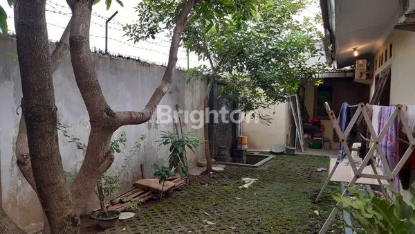 image RUMAH LUAS 177M² SEMI-FURNISHED DI PEKAYON JAYA, DEKAT RS EMC (6)