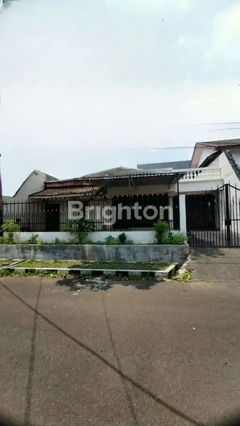 image RUMAH KEBON JERUK DALAM KOMPLEK (2)