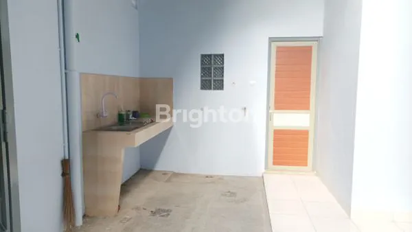 image GUDANG STRATEGIS KLATEN UTARA (7)