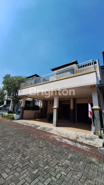 image RUMAH 2 LANTAI PERUMAHAN THE PARADISE PALAGAN SLEMAN (2)