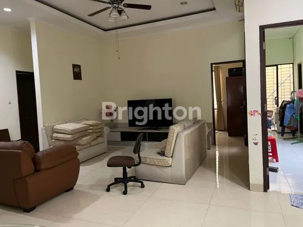 image RUMAH HOOK PERMATA MILLENIUM LIPPO KARAWACI (3)