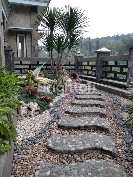 image VILLA PASURUAN (1)