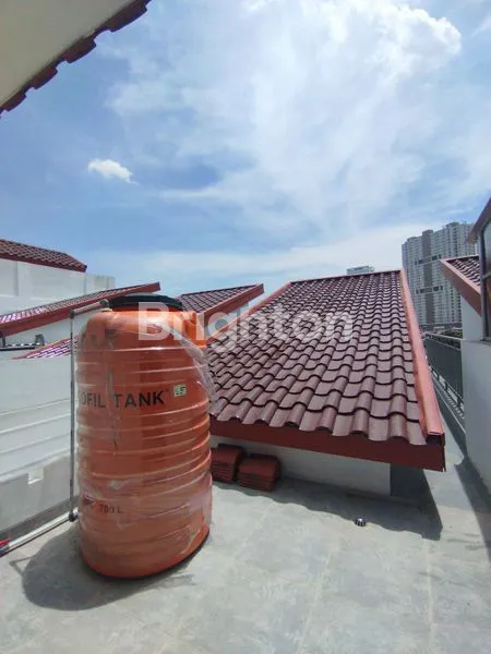 image RUMAH BARU TANJUNG DUREN DALAM KOMPLEKS ROW JALAN 2 MOBIL BEBAS BANJIR (8)