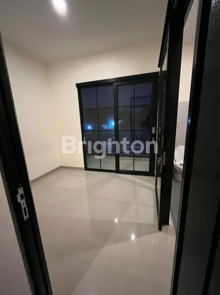 image RUMAH CANTIK 2 LANTAI DI TAMAN ANYELIR DEPOK LOKASI STRATEGIS DEKAT GDC (3)