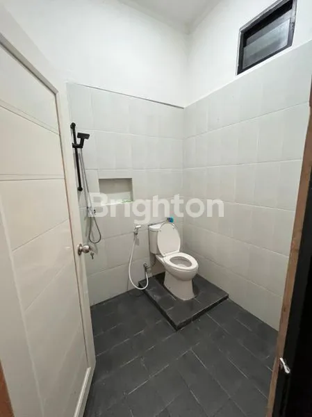 image RUMAH CANTIK 2 LANTAI DI TAMAN ANYELIR DEPOK LOKASI STRATEGIS DEKAT GDC (6)