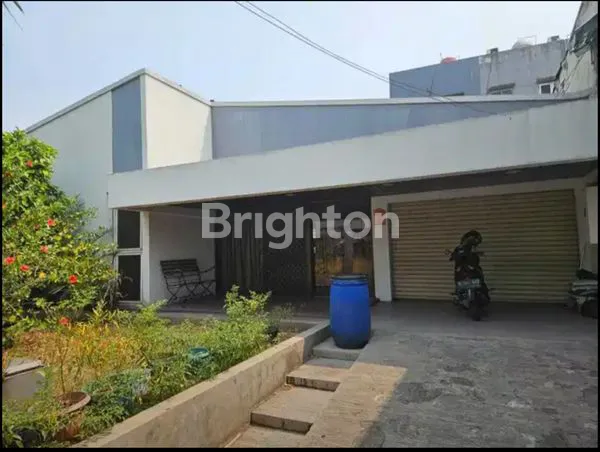 image RUMAH MEWAH MURAH DIBAWAH NJOP DI JELAMBAR DEKAT DUTA MAS. (1)