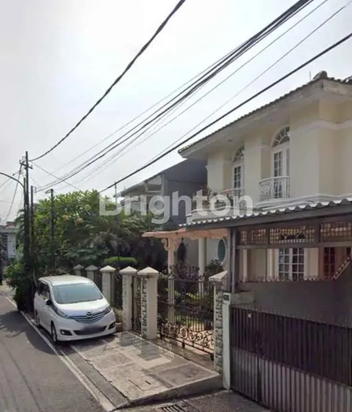 image RUMAH MEWAH 2 LANTAI DI KOMPLEKS KEUANGAN CILANDAK BARAT, SHM (2)