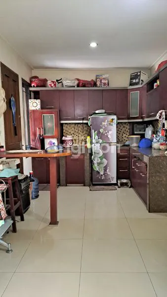 image RUMAH MEWAH NUANSA ASRI CIPADU DEKAT BINTARO PLAZA & STASIUN PONDOK RANJI (2)