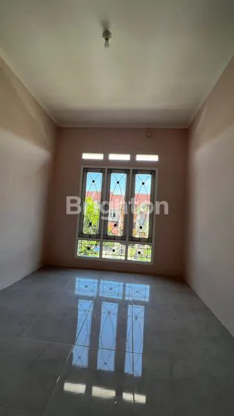 image RUMAH  2 LANTAI CANTIK DAN ASRI DI TELAGA KAHURIPAN BOGOR  (4)