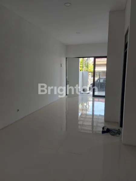 image RUMAH BARU 2 LANTAI SATELIT UTARA SUKOMANUNGGAL SURABAYA  (7)