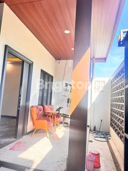 image RUMAH MEWAH 3 LANTAI, FULL GRANIT PREMIUM DI SENDANGMULYO (2)