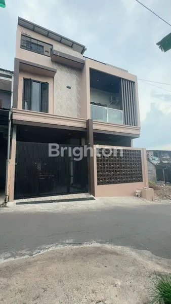 image RUMAH MEWAH 3 LANTAI, FULL GRANIT PREMIUM DI SENDANGMULYO (1)