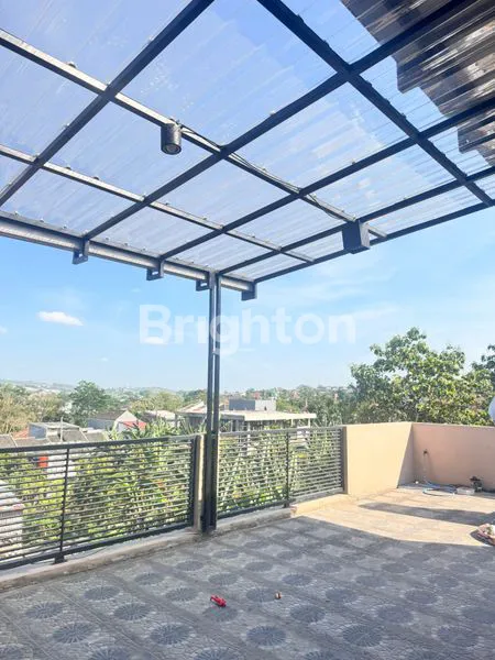 image RUMAH MEWAH 3 LANTAI, FULL GRANIT PREMIUM DI SENDANGMULYO (5)