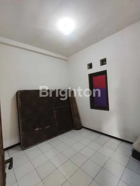 image RUMAH BABATAN PRATAMA 1,5 LANTAI LOKASI STRATEGIS  (8)