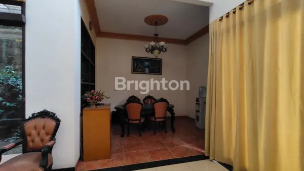 image RUMAH MEWAH 2 LANTAI FULL FURNISH TANGERANG (6)