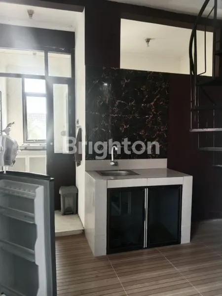 image RUMAH 2.5 LANTAI MOJOKERTO FULL FURNISHED (3)