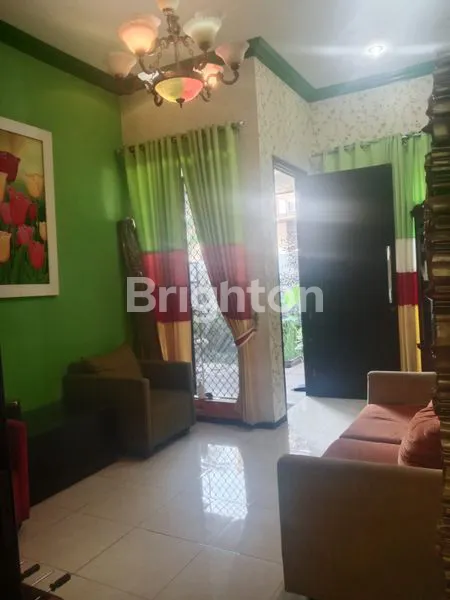 image RUMAH 2.5 LANTAI MOJOKERTO FULL FURNISHED (8)