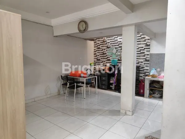 image RUMAH TERAWAT PUSAT GADING SERPONG BEBAS BANJIR ROW LEBAR (2)